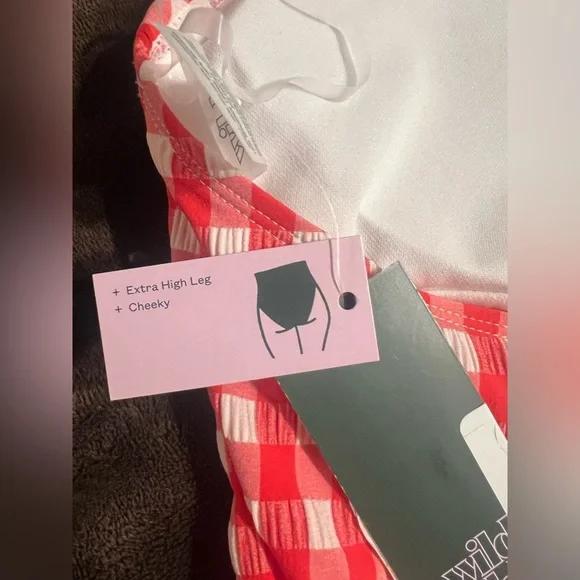 1 piece swimsuit - Picture 3 of 3